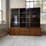 Mahey bookcase in elm and XXL brass