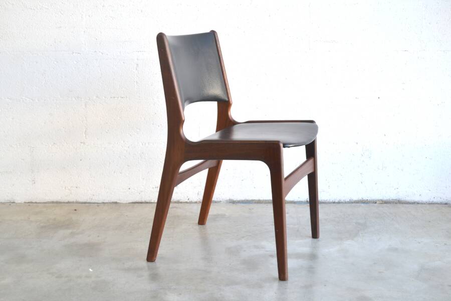 Series of four chairs by Erik Buch