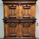 Cabinet or two-part cabinet with Renaissance architectural facade
