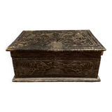 Coffre ancien en bois