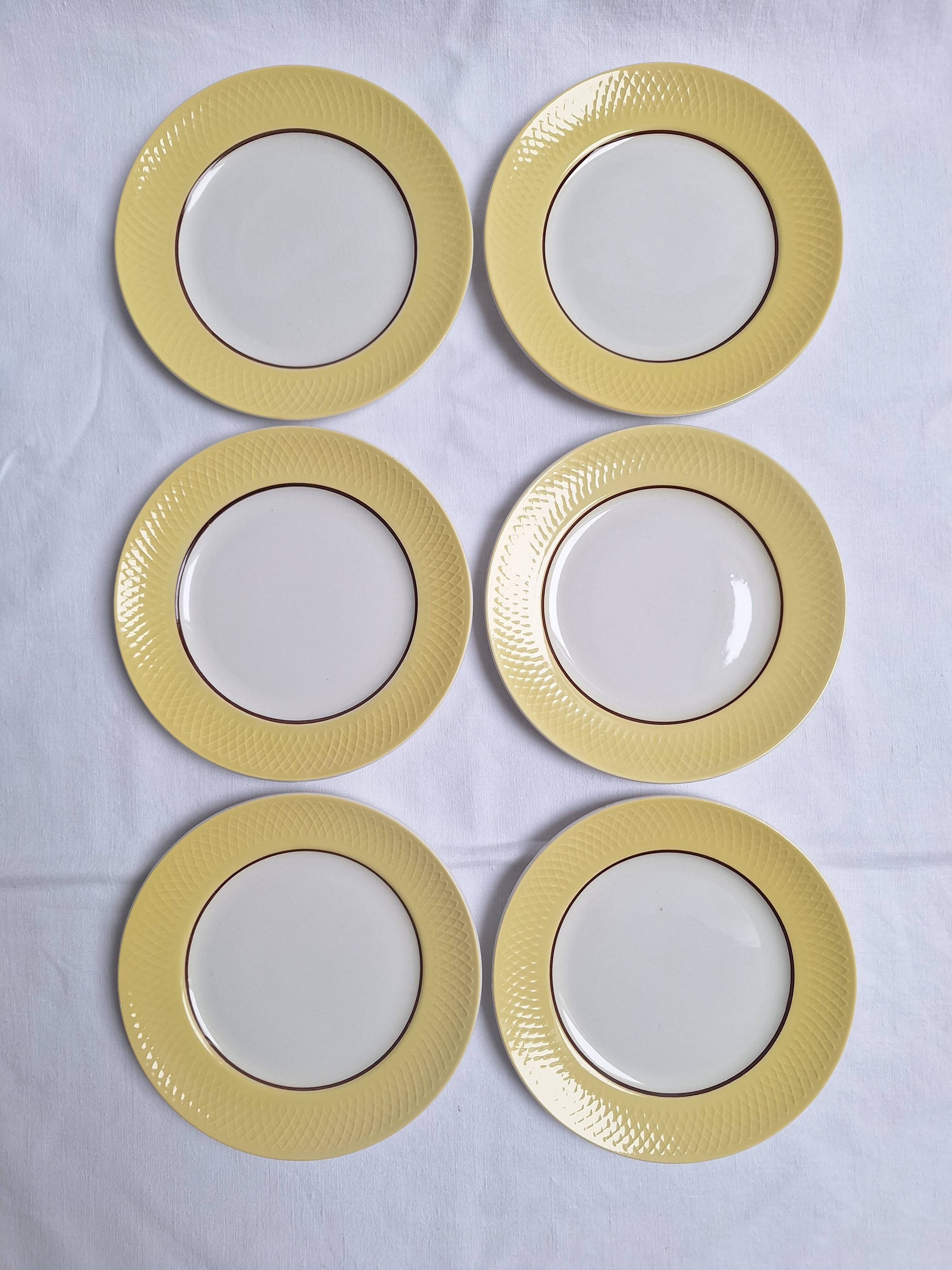 Moulin des Loups dessert plates