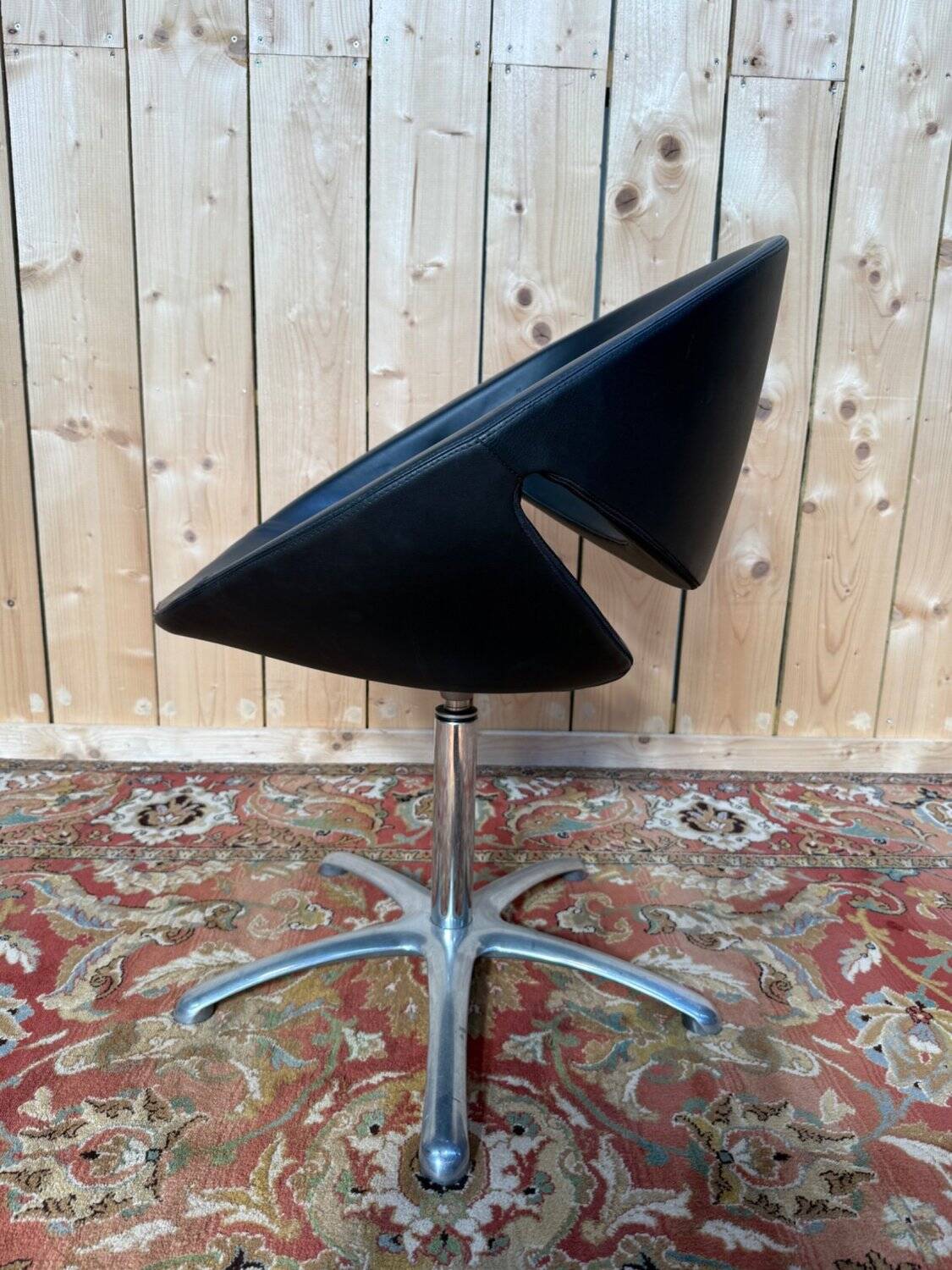 Set of 4 swivel shell chairs – 1980s – Karisma – Leather & Chrome metal
