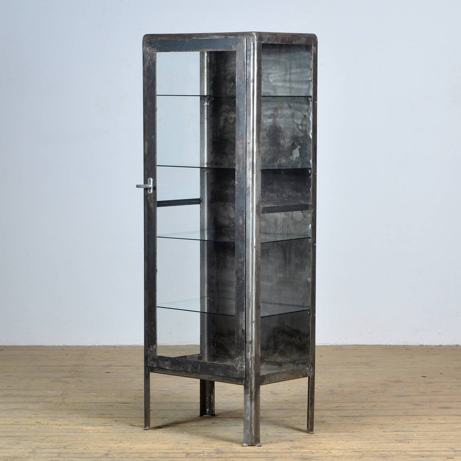 Armoire Médicale En Fer De L'Ukraine, 1970