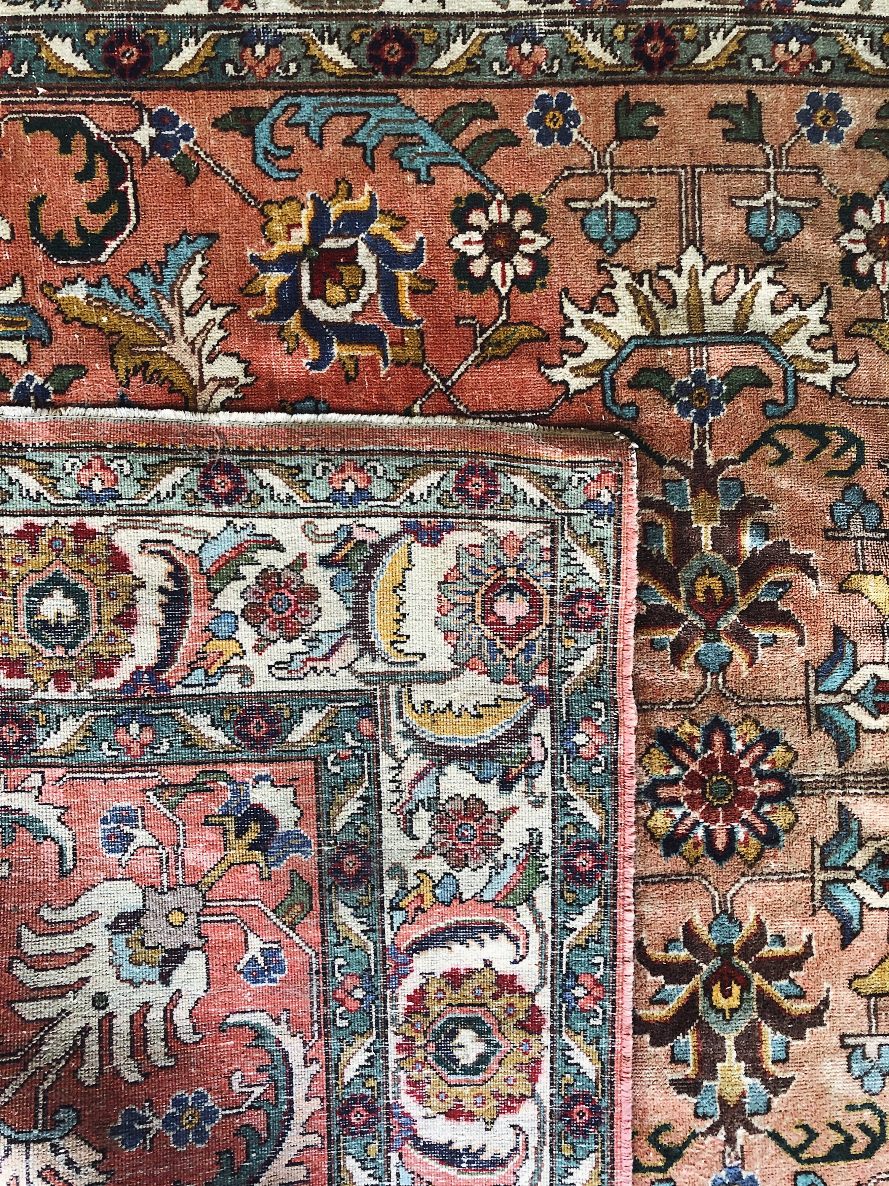 Old carpet 210 x 300 cm