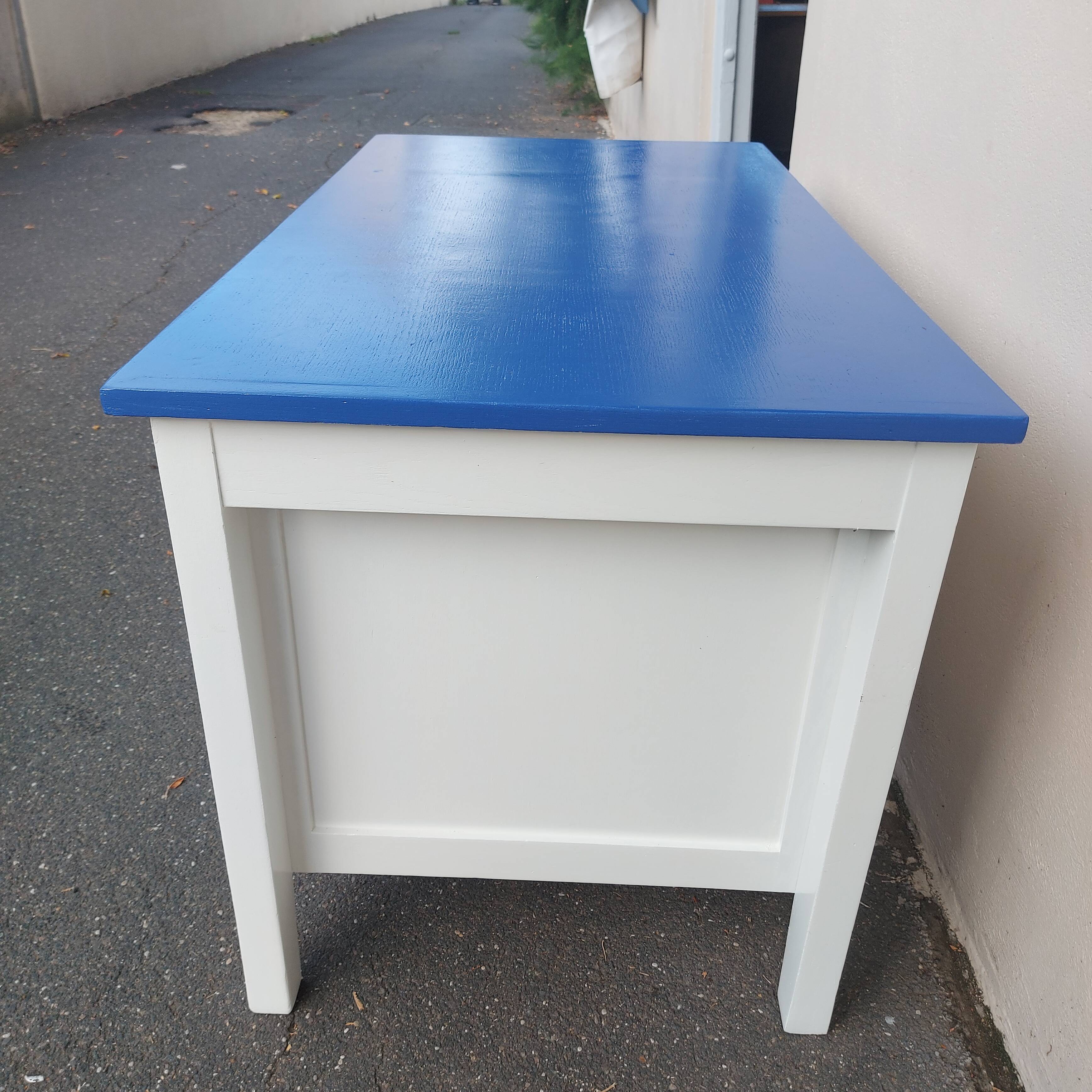 desk from the 1940s/50s