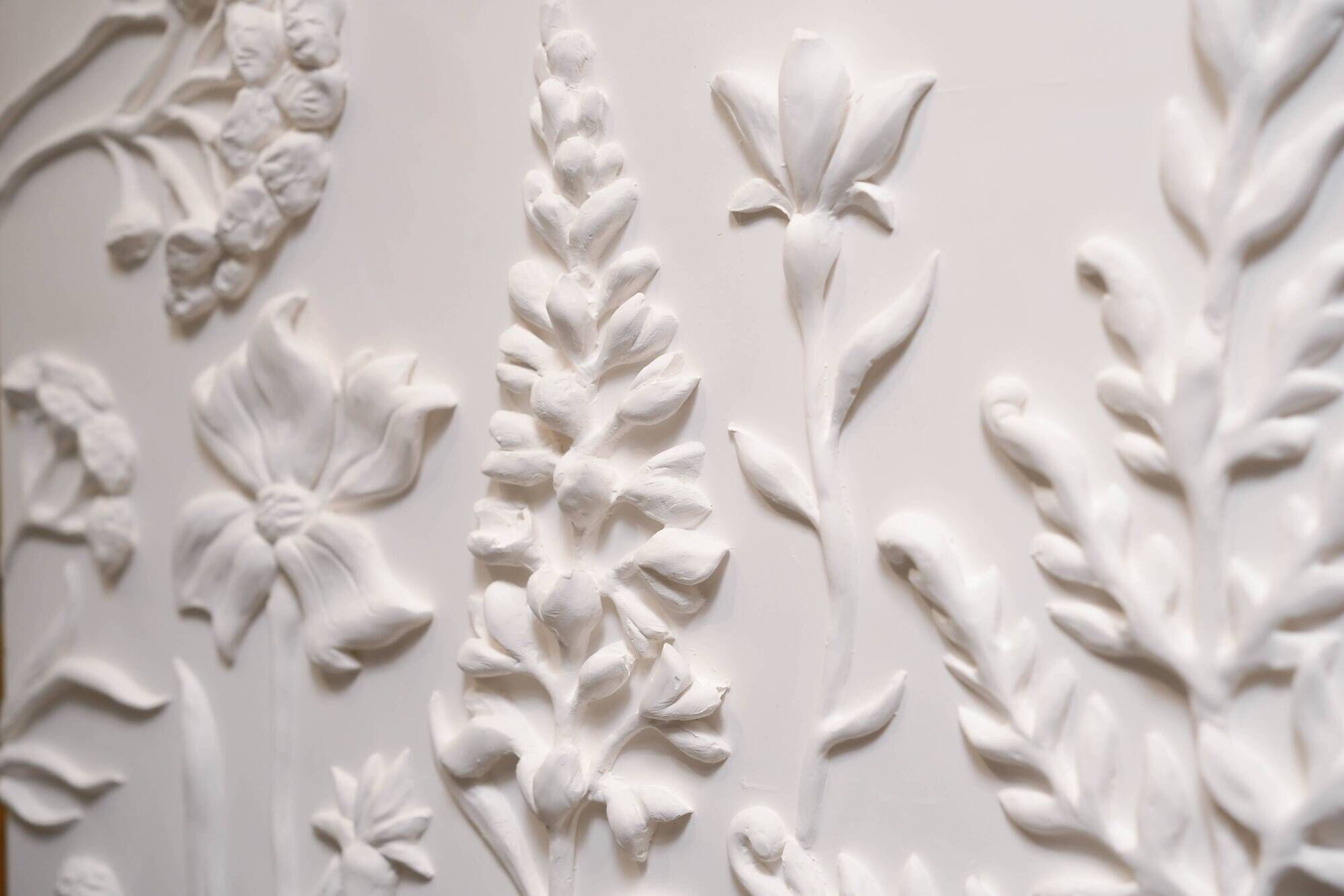 Champêtre, bas-relief floral