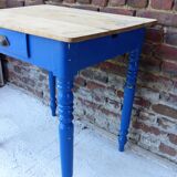 Kitchen table