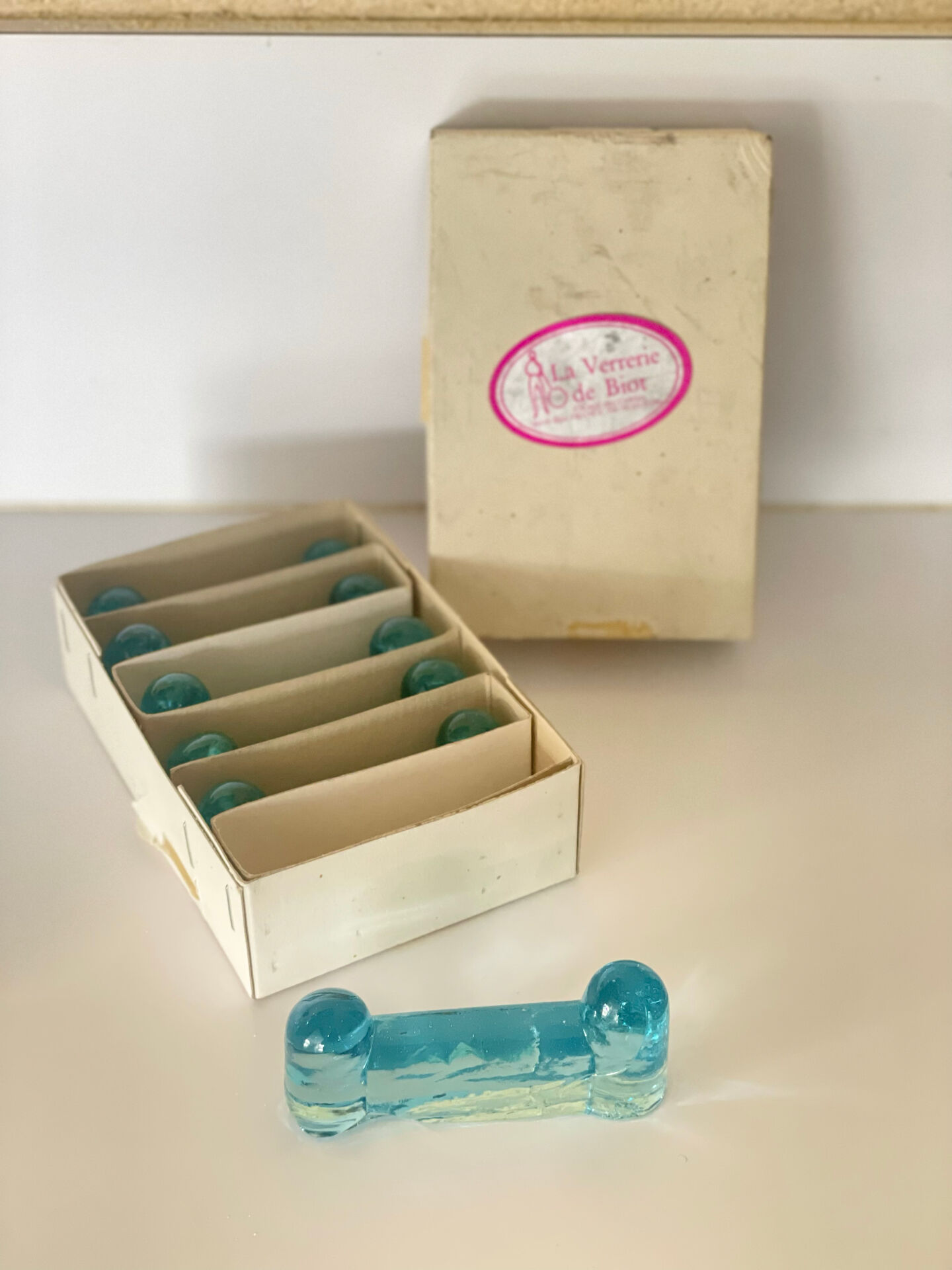 6 porte-couteaux bleus verrerie de Biot