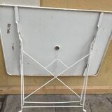 Folding garden table