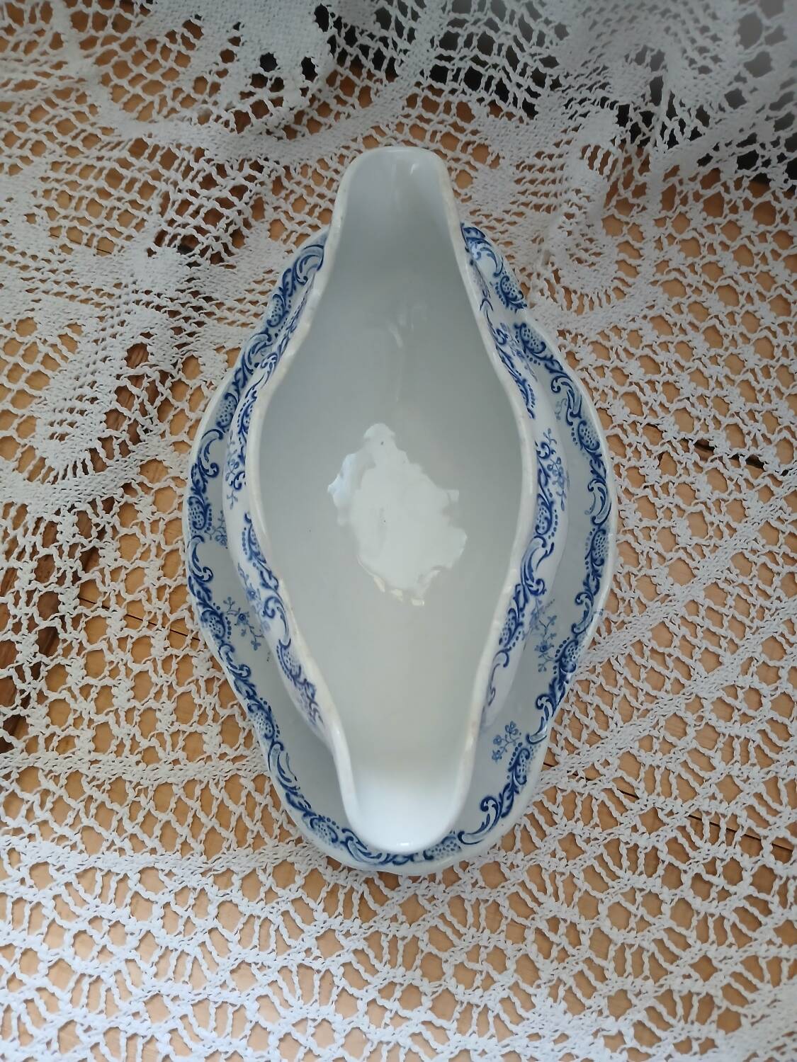 Saucière ancienne en Terre de fer Lunéville