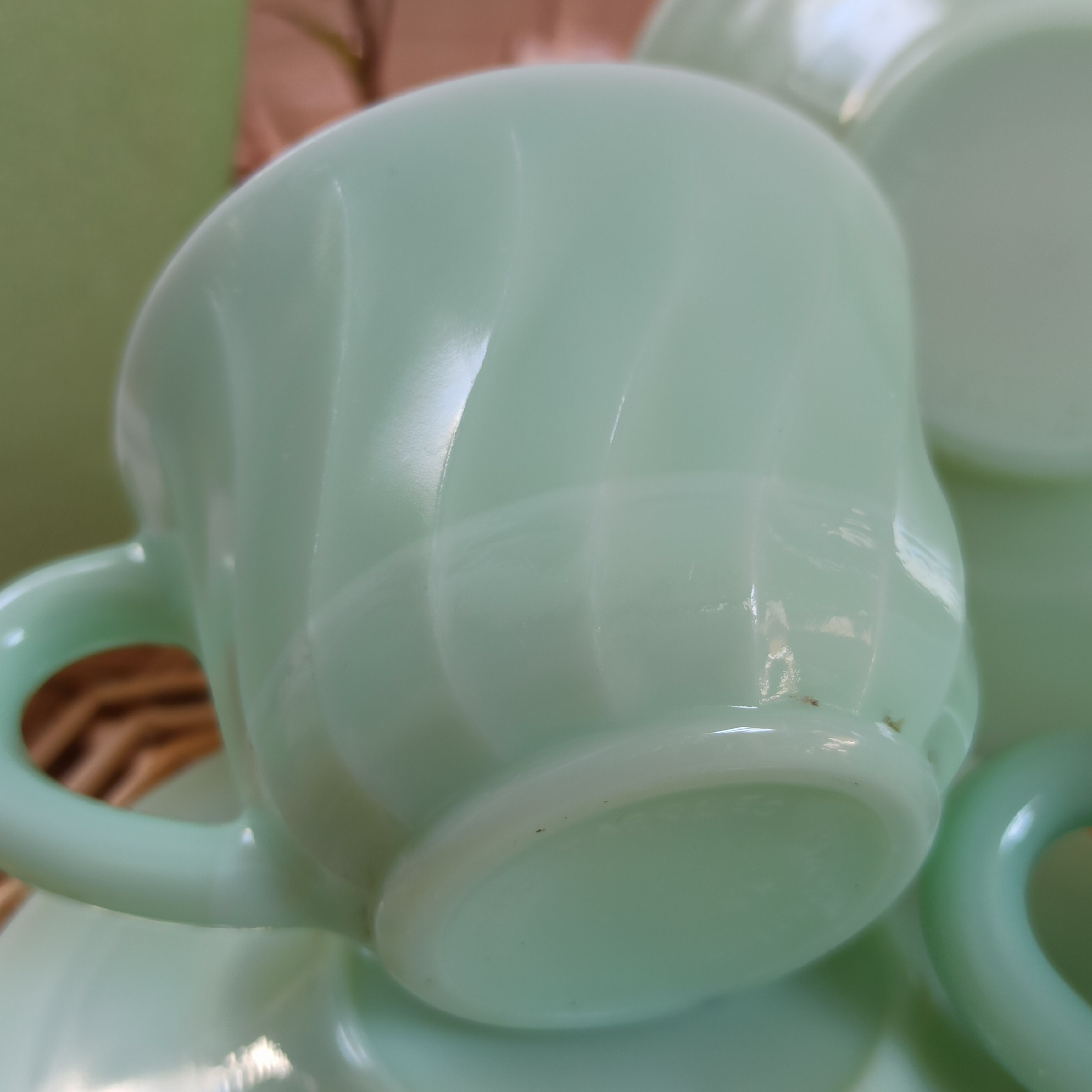 Vintage opaline jadeïte cups
