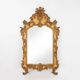 Grand miroir rococo doré en résine, Belgique, années 1950.