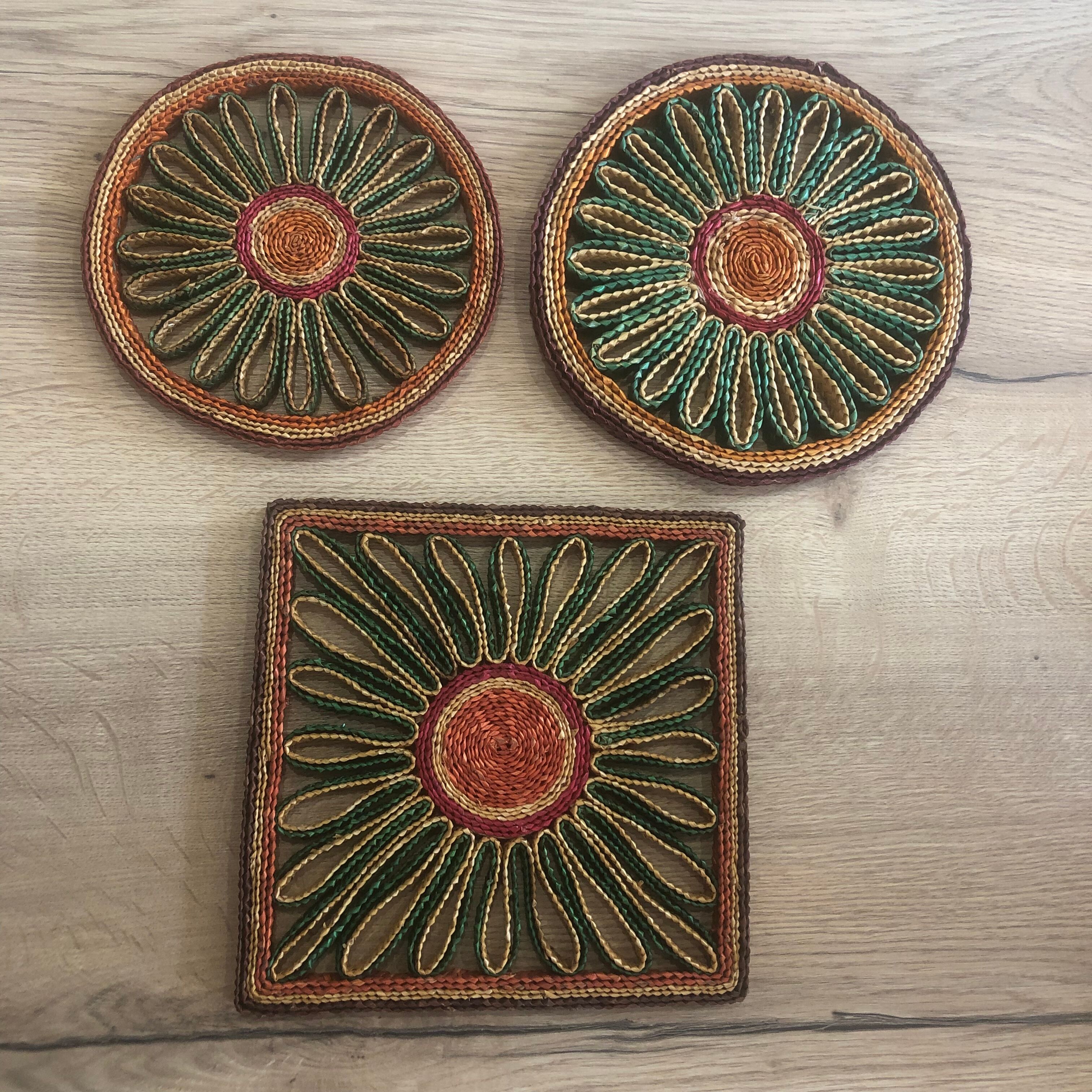 Set of 3 underwear of vintage braided straw dishes