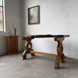 Table artisanale en orme massif, art populaire