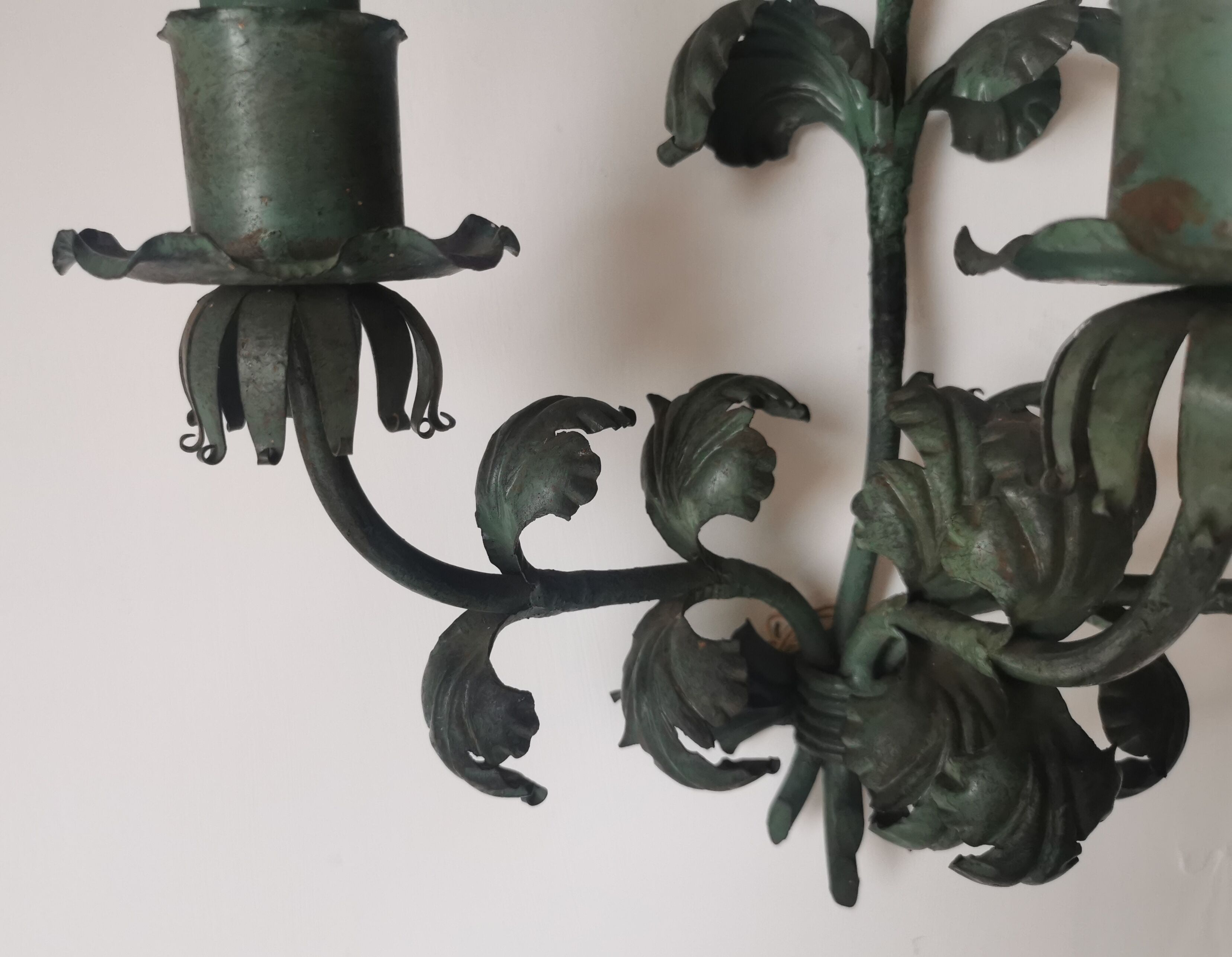 Wall lamp iron and sheet metal