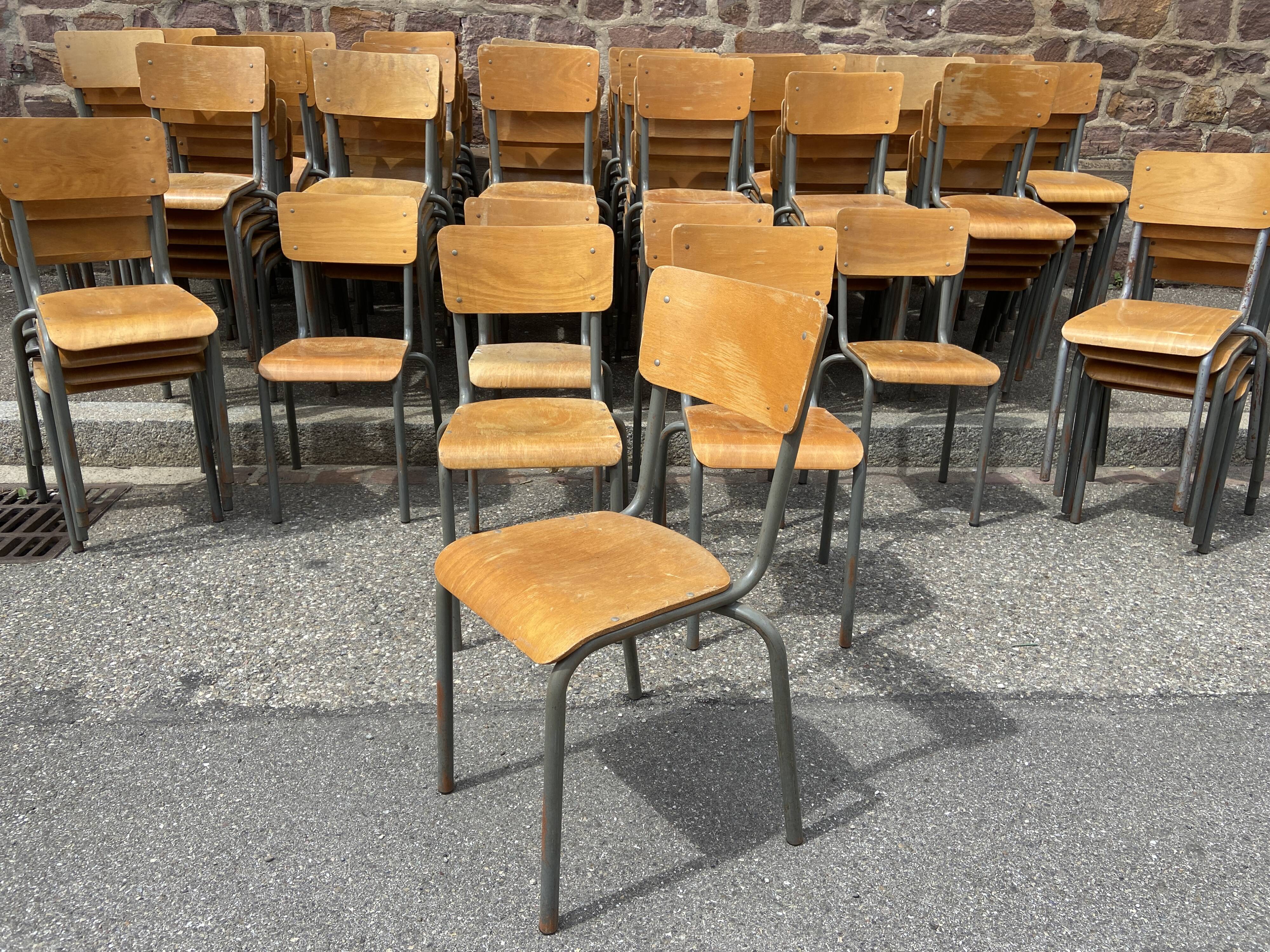 Lot 100 school chairs mullca