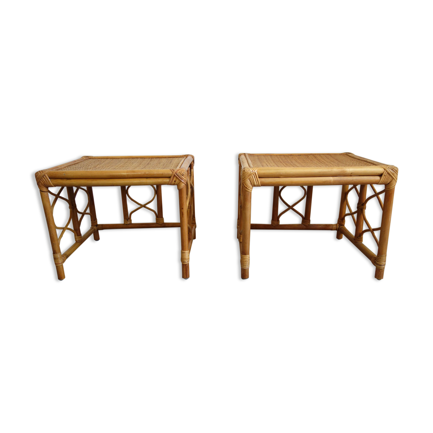 Paire de tables basses en rotin