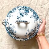 Old soup tureen Saint Amand 1920