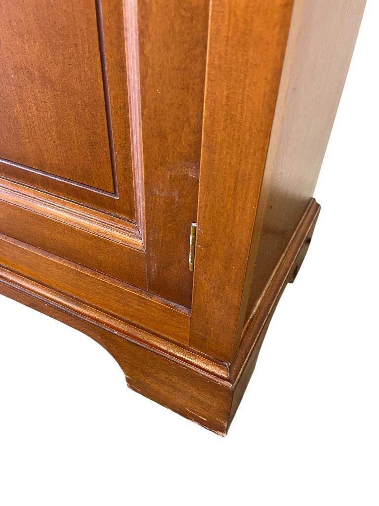Vitrine en bois vintage / armoire