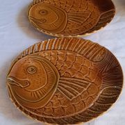 Set of 2 slipware plates