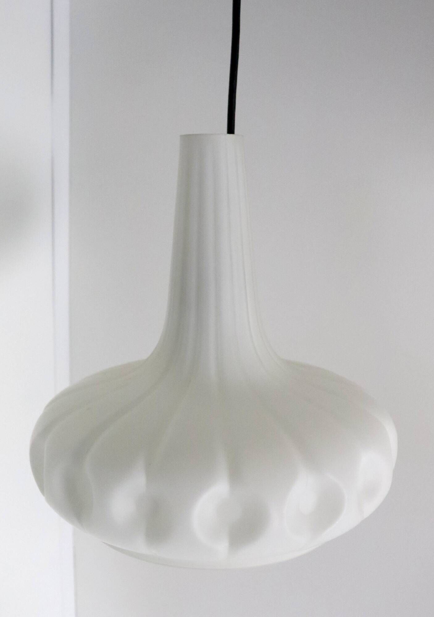 Peill & Putzler melkglazen lamp vintage mid century design