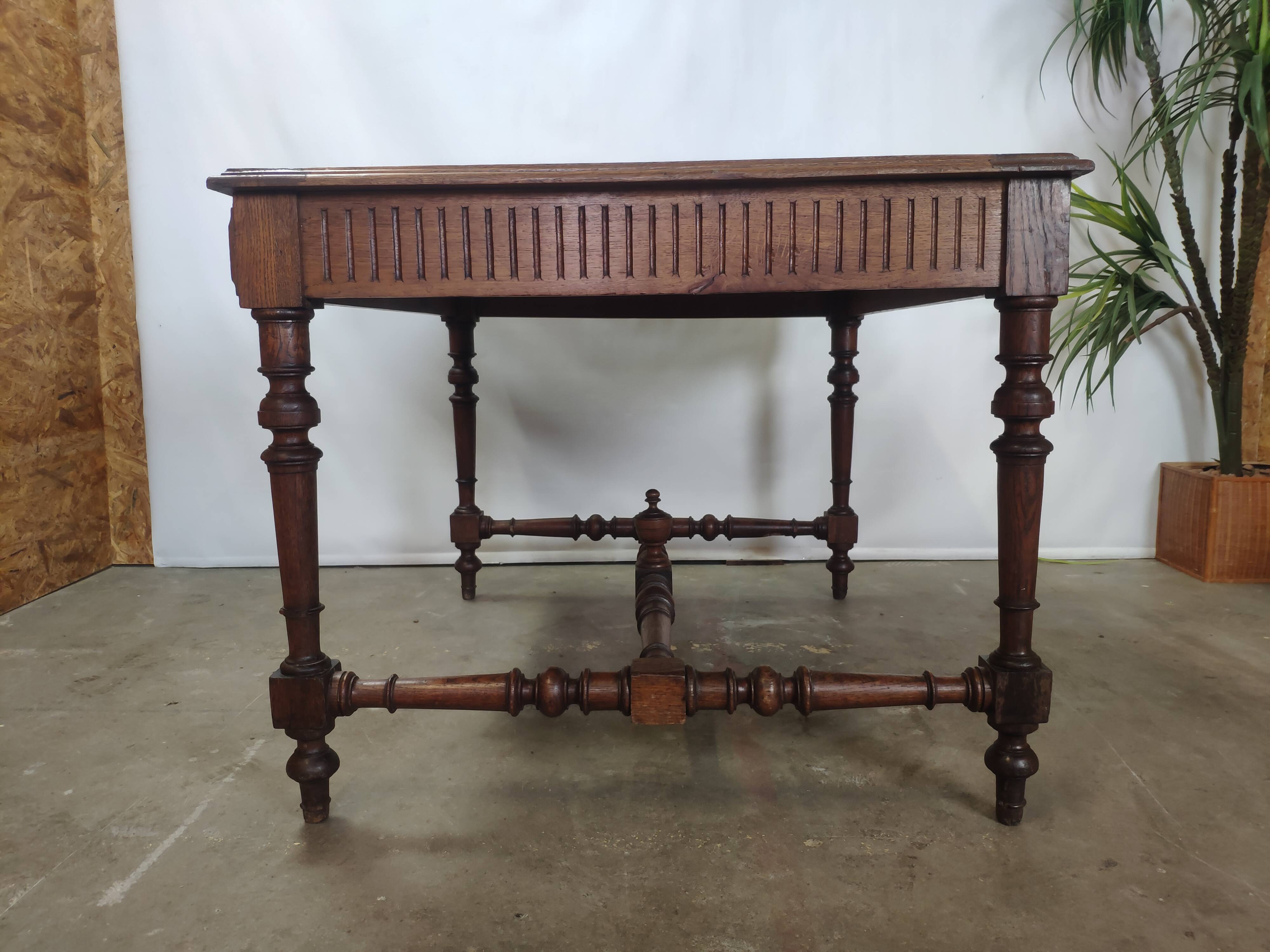 Table de style Henri II