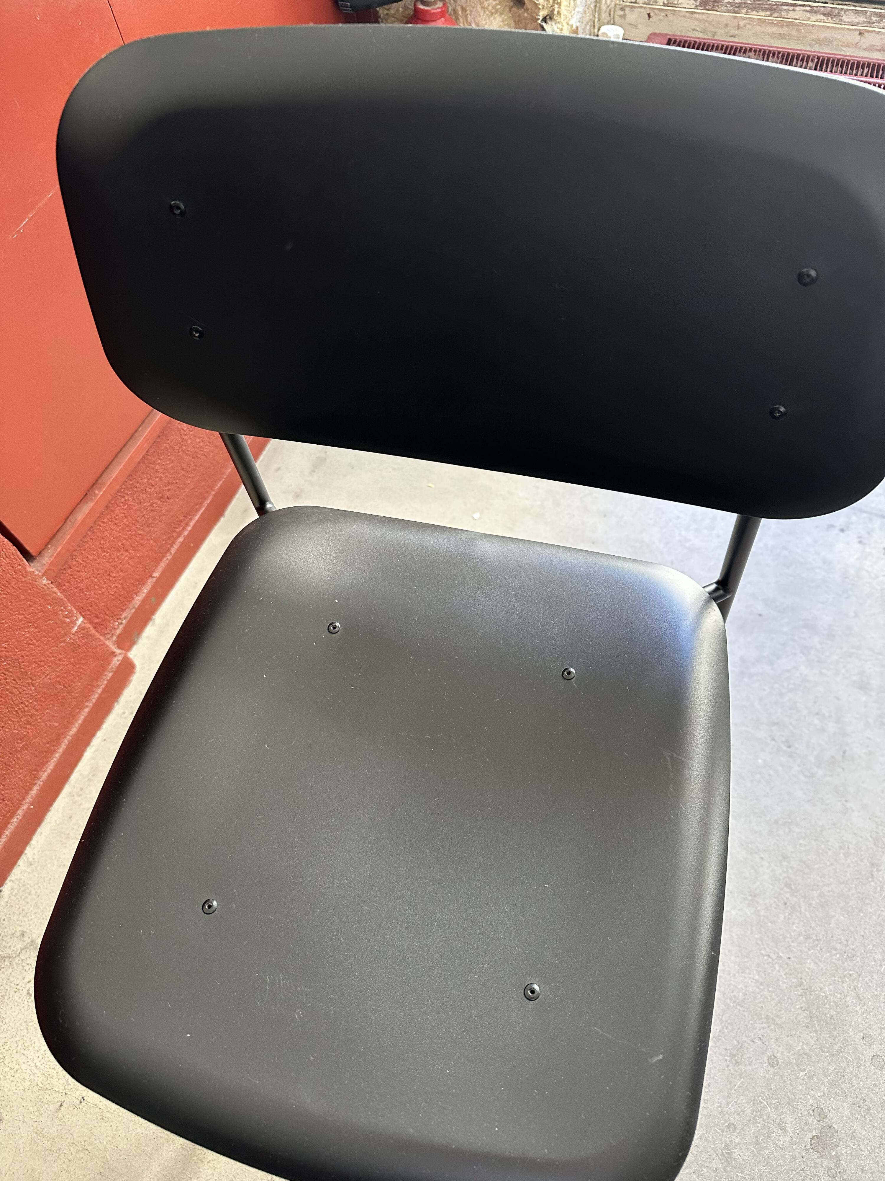 Soft Edge bar chair Hay