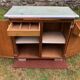 Buffet Mado vintage à 2 portes et 1 tirette en cp chêne.