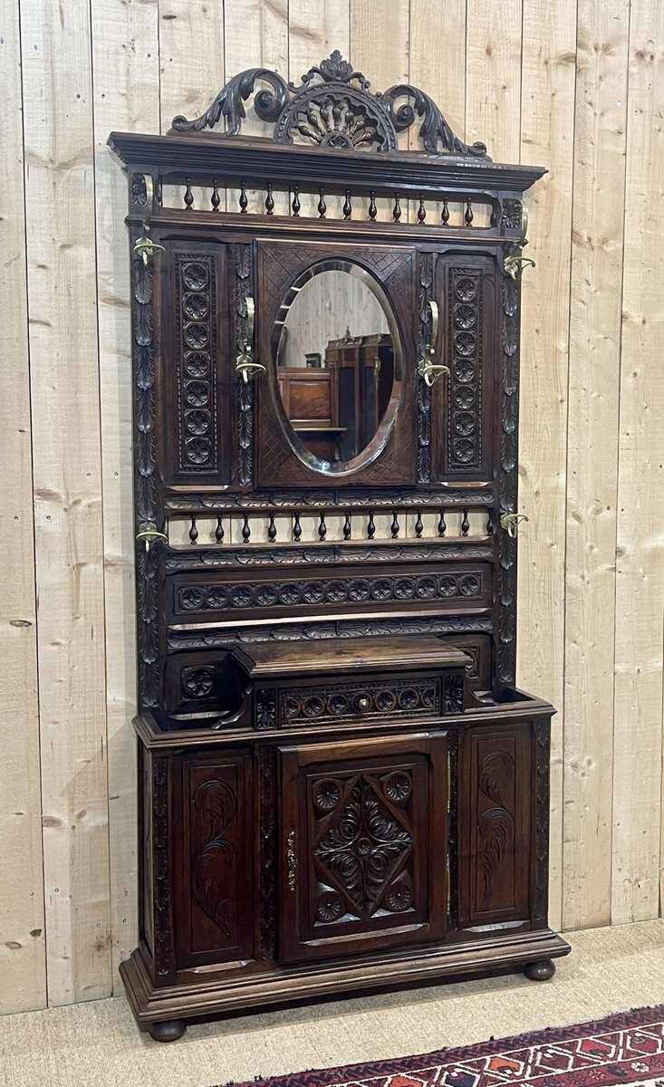 Breton chestnut wardrobe from the 1930s