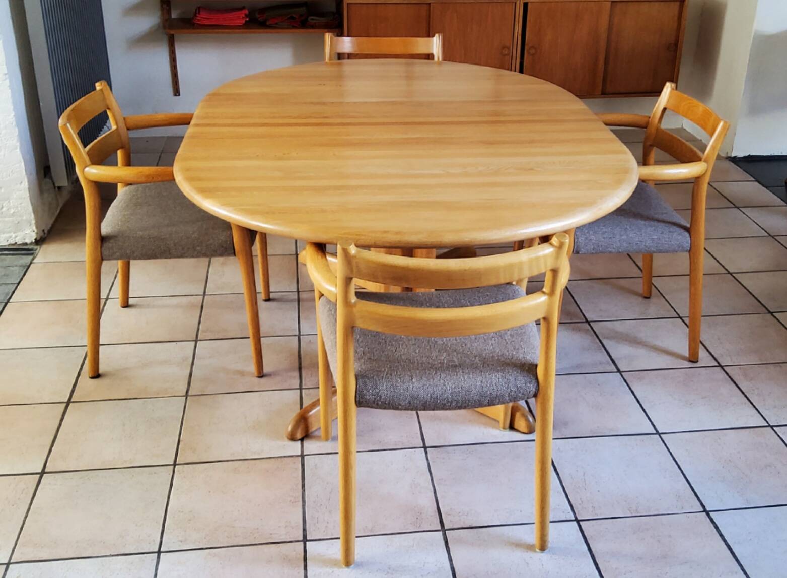 Moller dining room table and chair - 1960