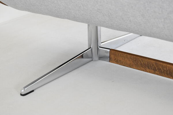 Canapé scandinave original, années 1960, vintage, entièrement restauré, tissu gris clair