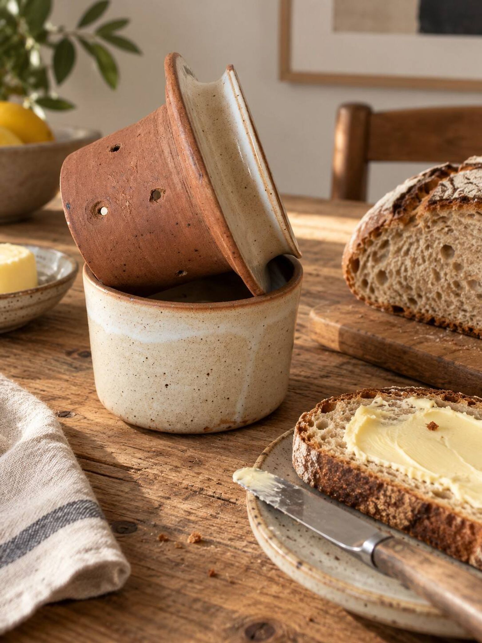 Beurrier à eau en grès artisanal