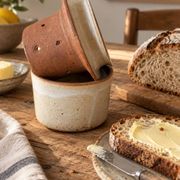 Beurrier à eau en grès artisanal