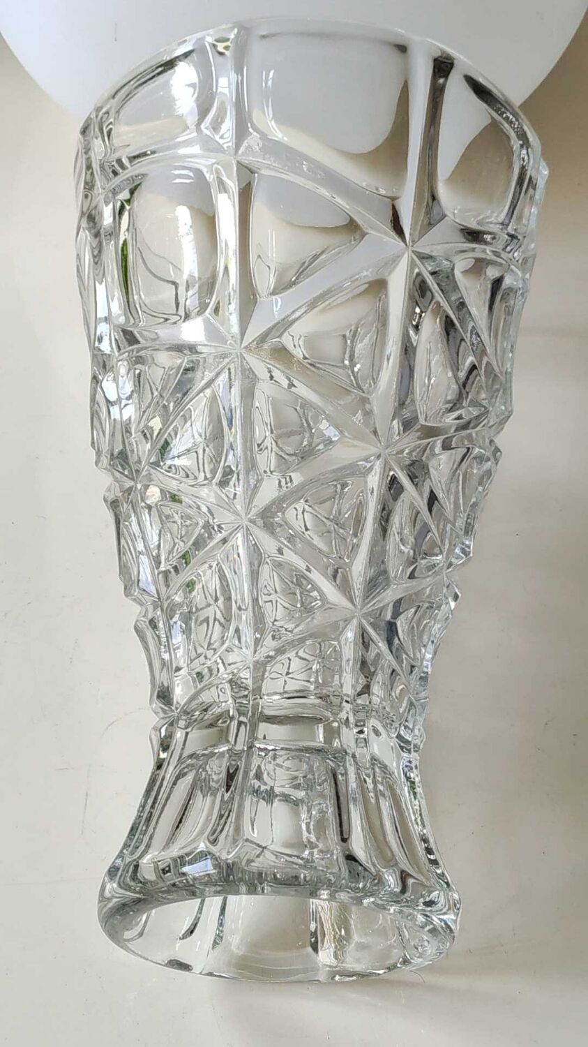 Vintage design vase in crystal. faceted patterns, braces. flared neck