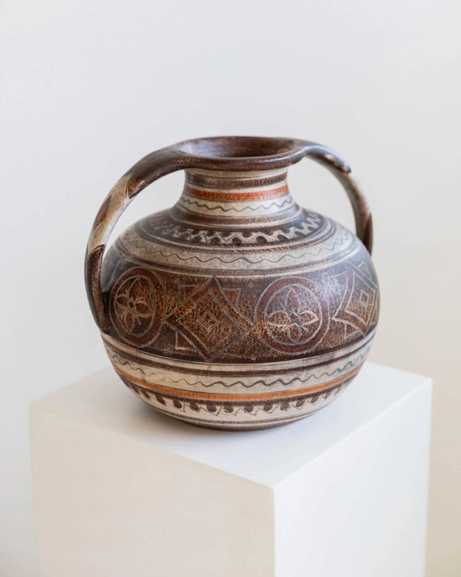 Vintage ceramic vase from the 1960s, hand-painted Italian pottery with two handles, brown tones and decorative pattern by Italica Ars.
