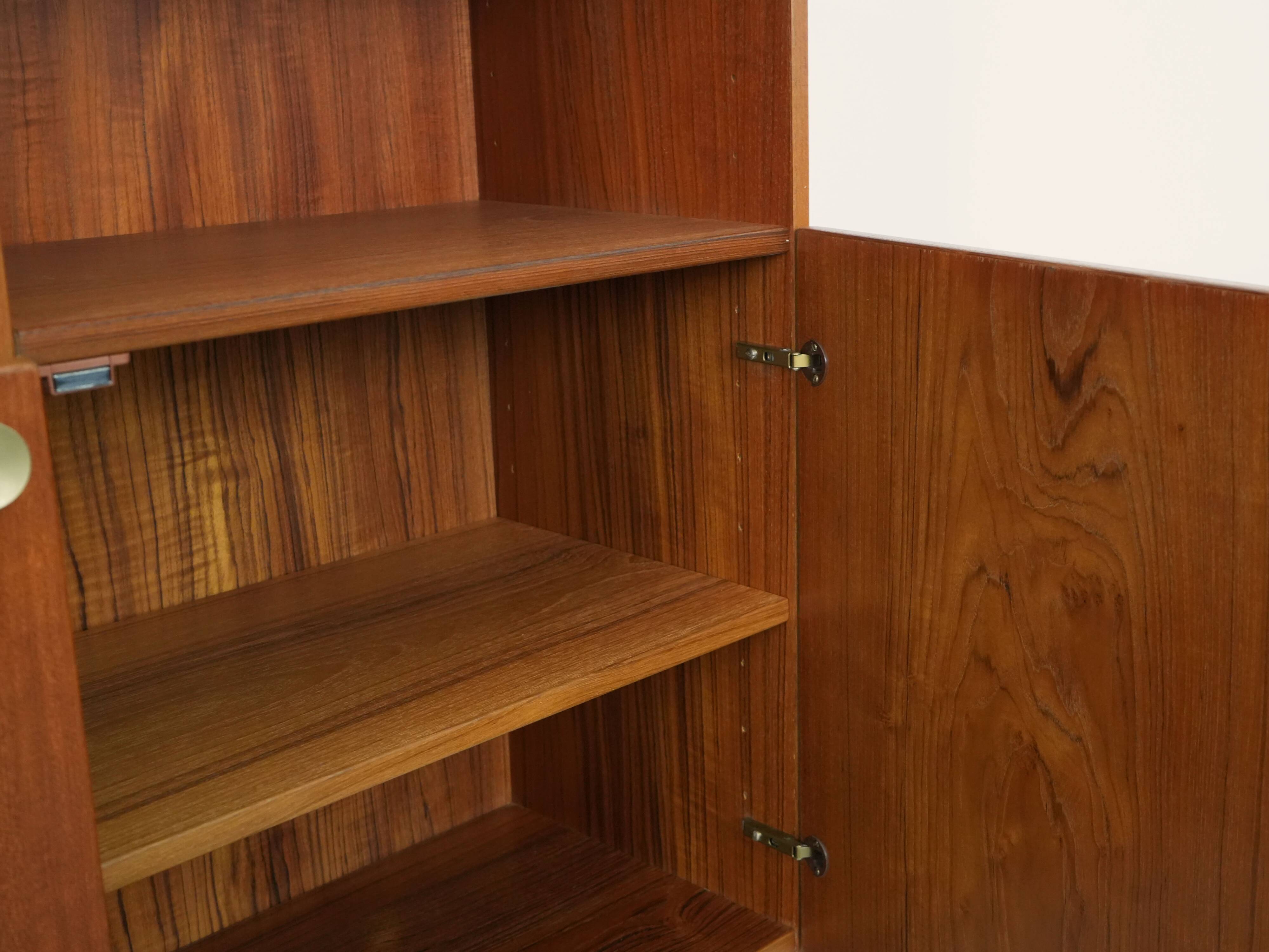 Buffet danois en teck, années 1970