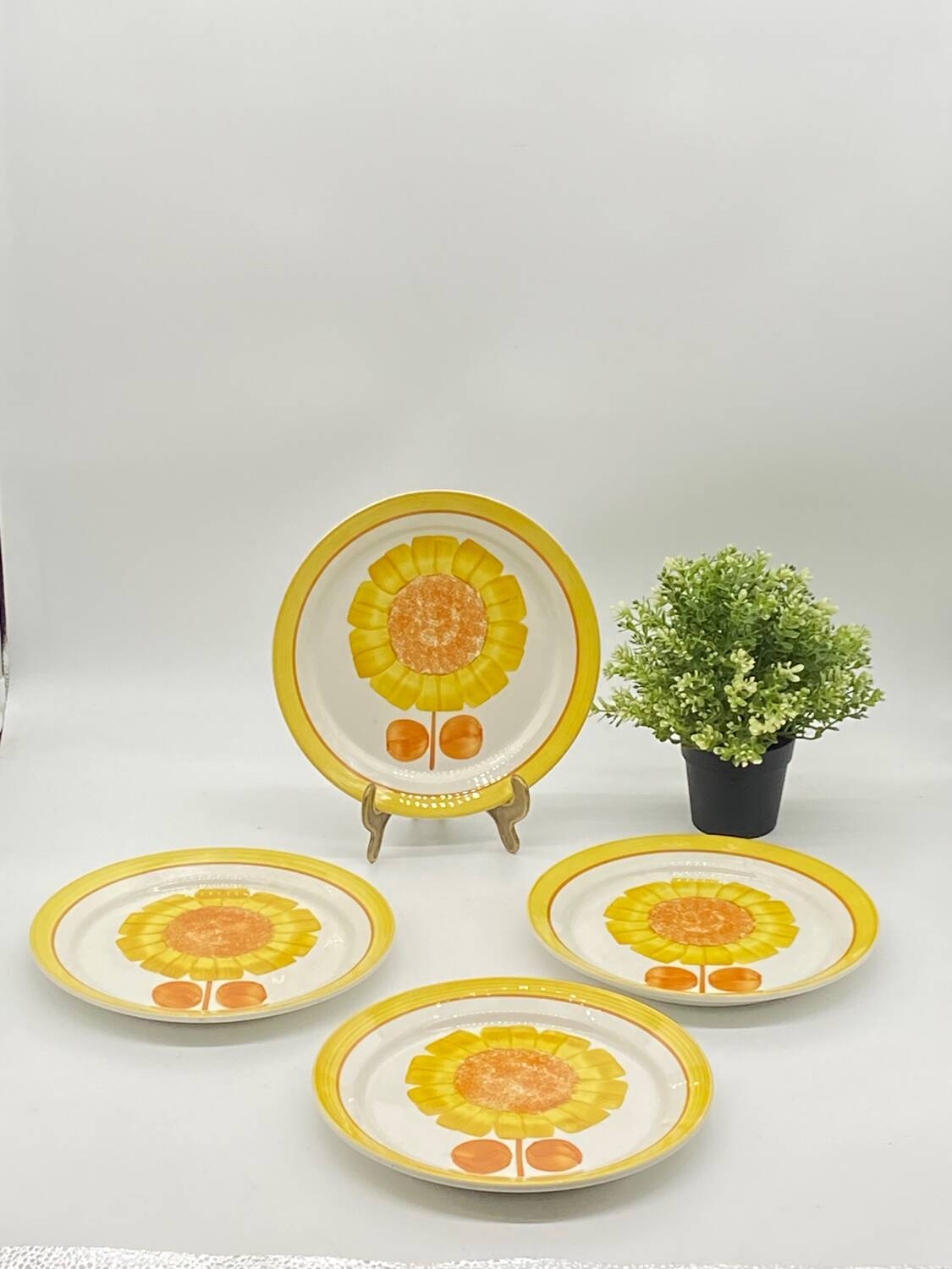 Série d’assiettes plates Alice Digoin Sarreguemines vintage, fleurs, tournesol 🌻