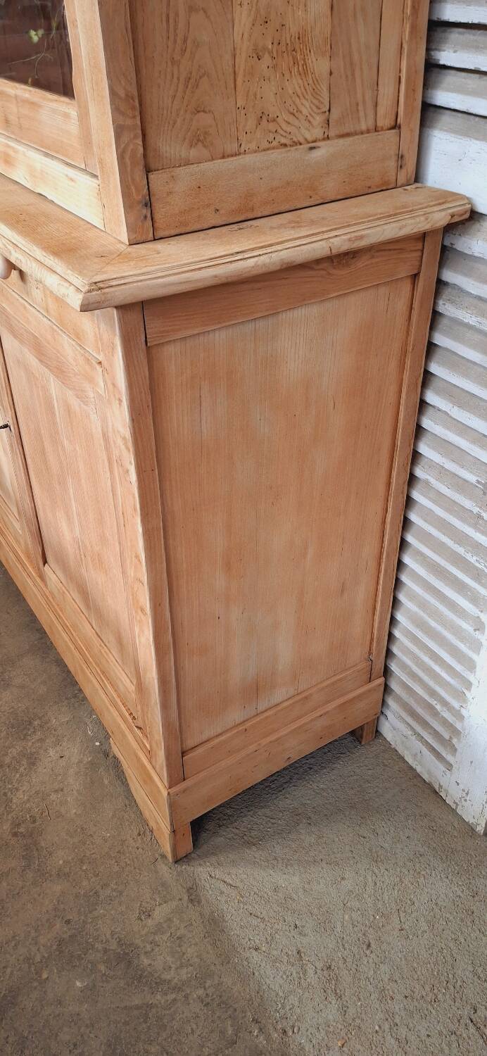 Two-piece glass-fronted buffet