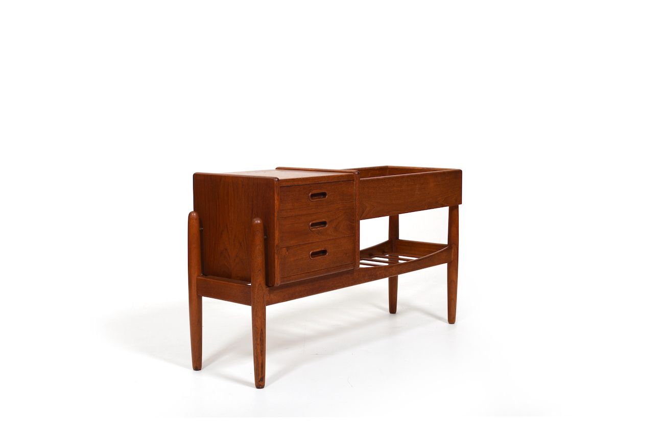 Teak planter by Arne Wahl Iversen 1960