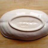 Leaf-shaped slip cup