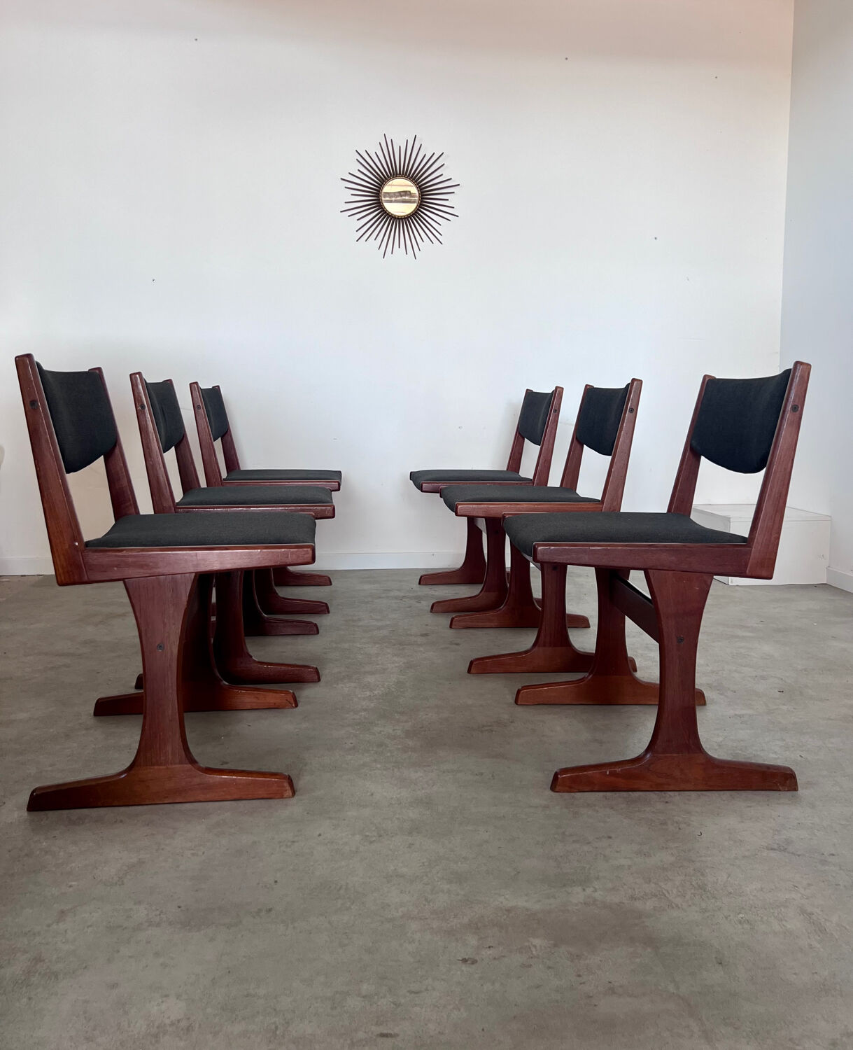 Set of 6 old Scandinavian chairs from the 60s, vintage teak