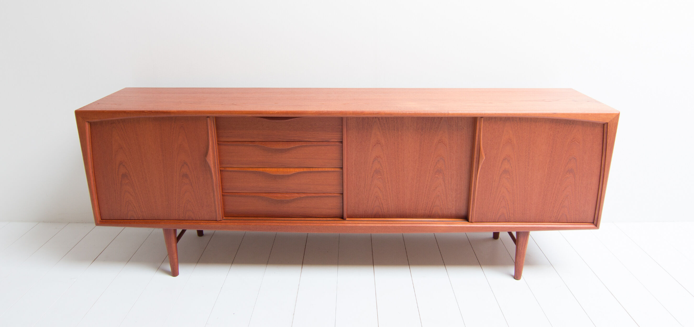 RT MÖBEL Danish design sideboard model 272 from the 60's