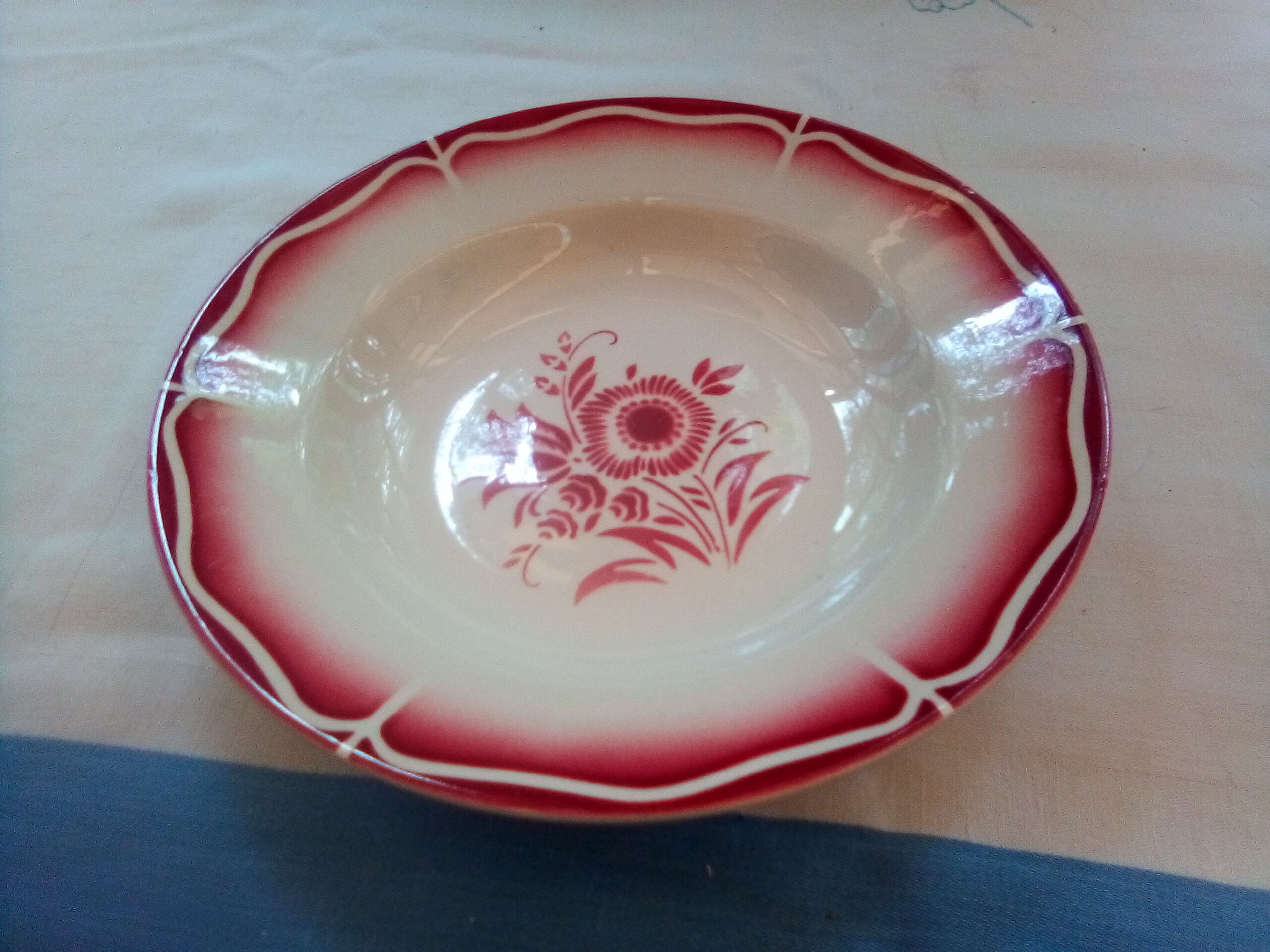Assorted 8 ancient plates dominating red