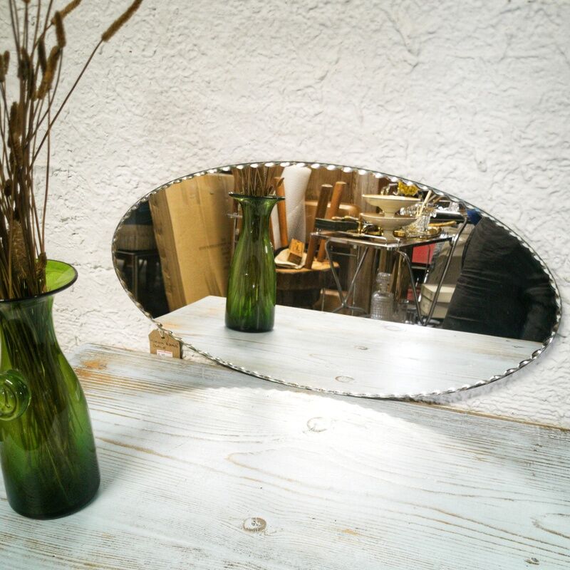 Beveled mirror to install 50x25cm