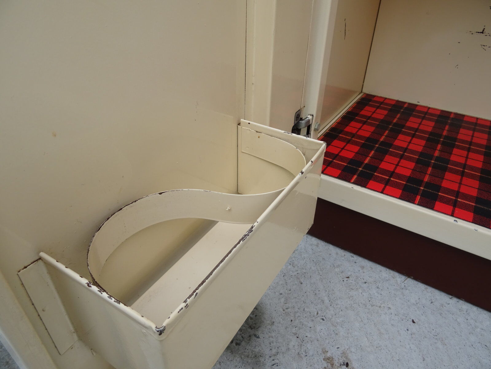 Manufrance metal cabinet