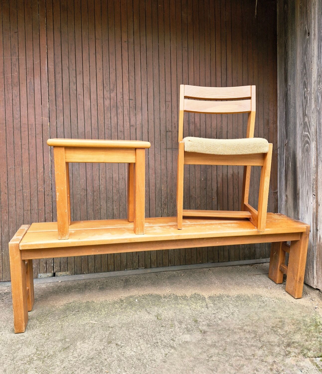 Maison regain set of 3 pieces in solid elm from the 70s and 80s.