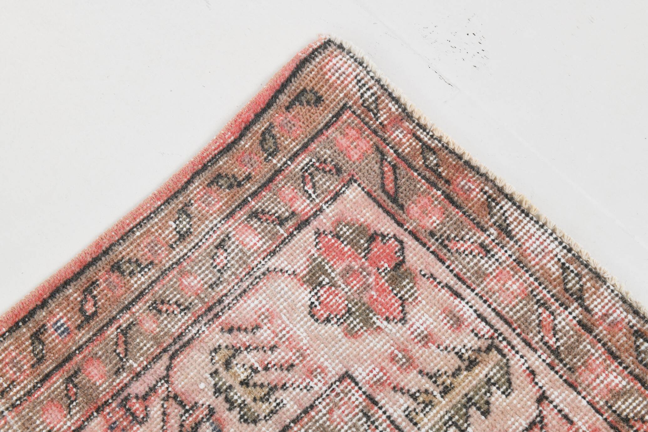 7x11 Pale Red Classic Vintage Rug, 204x335Cm