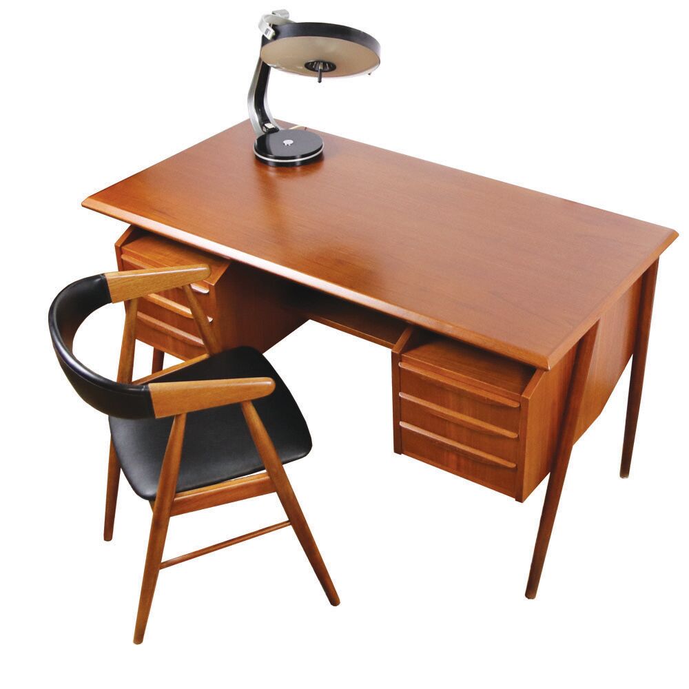 Lupela Ray/Cobra desk lamp from Fase Madrid, 1960s