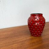 Strawberry ceramic vase from the mid-century by Fratelli Fanciullacci for Bitossi, 1960s.