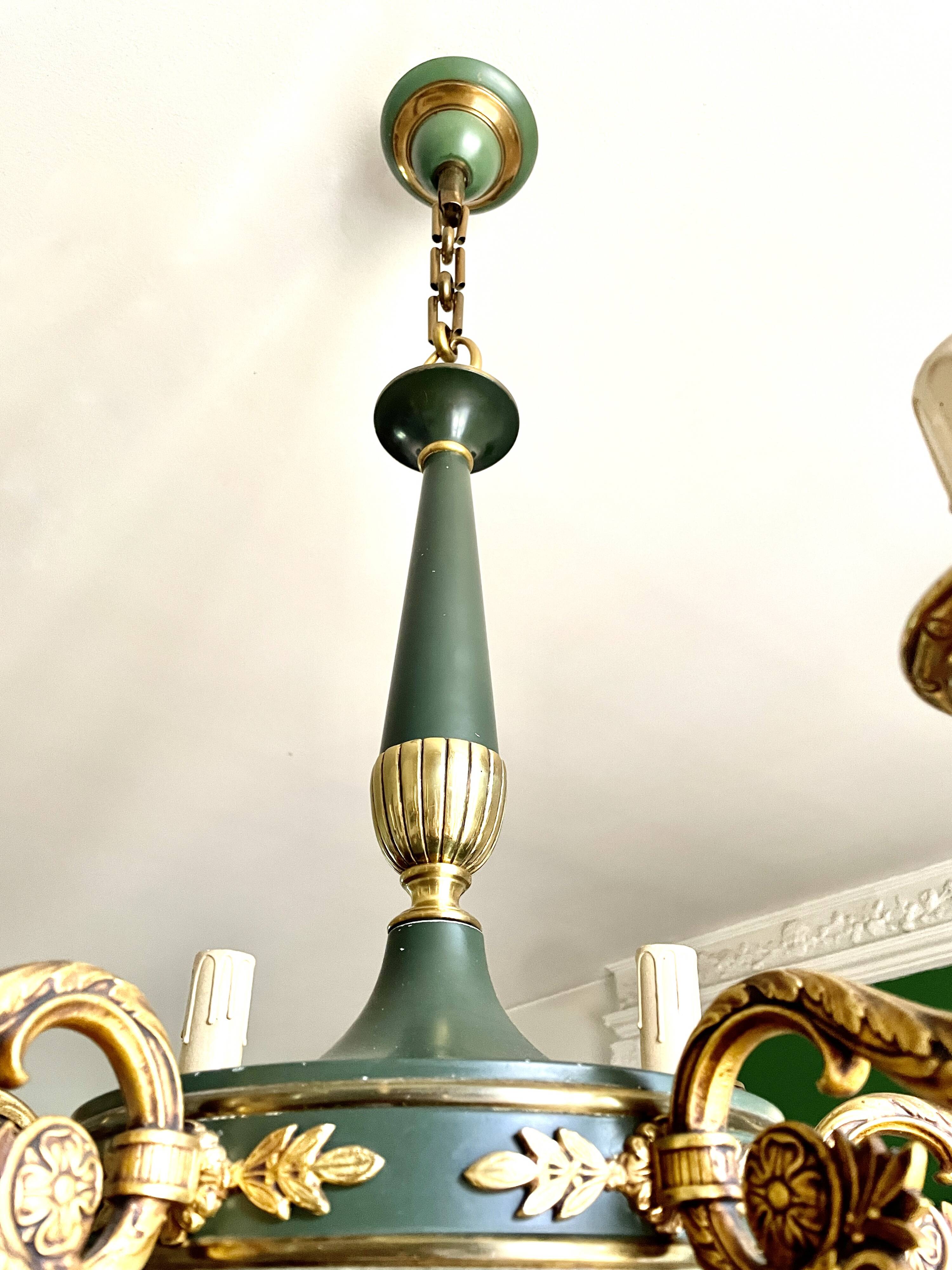 Green and gilded bronze empire chandelier with 6 lights